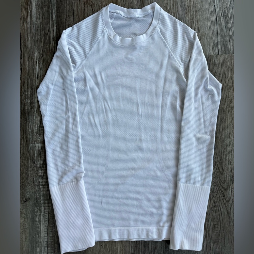 Lululemon White Women’s Swiftly Tech Long Sleeve Shirt - Size 2